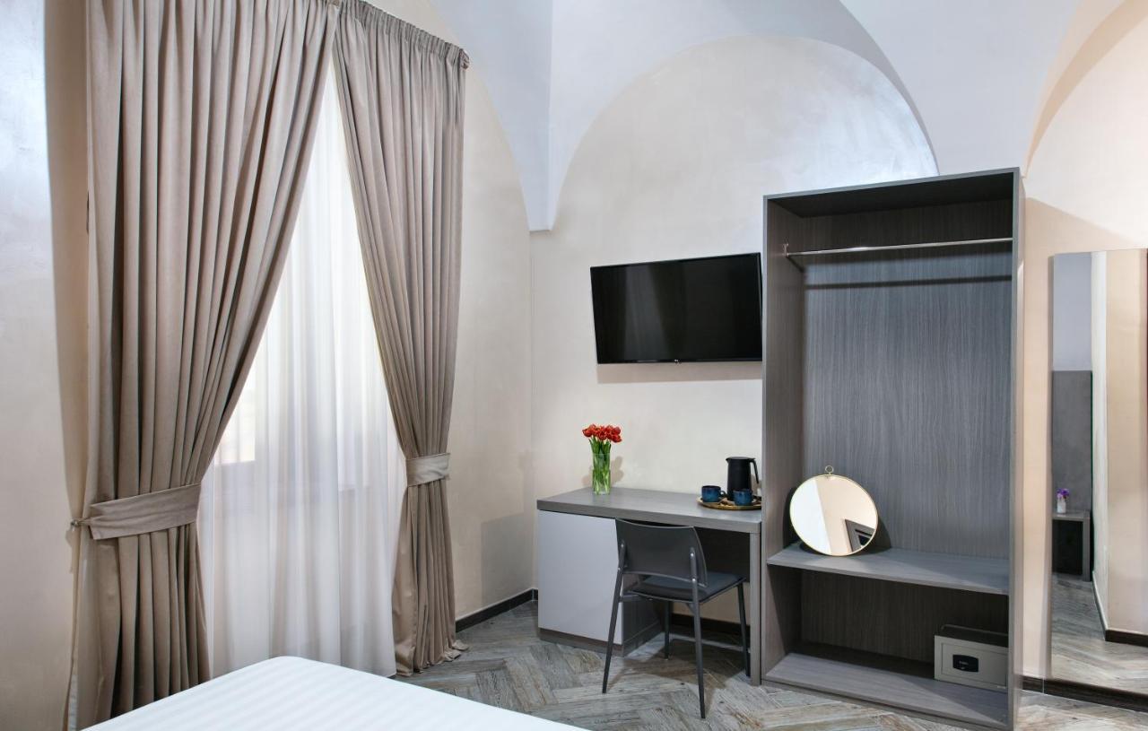 Toledo Lifestyle Suite Napoli Esterno foto